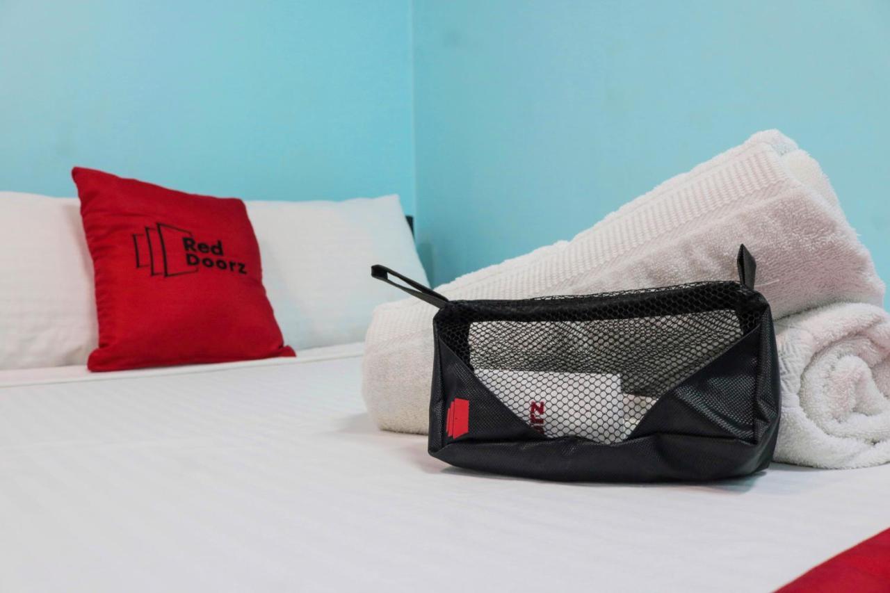 Reddoorz Plus New Era Budget Hotel Mandaue Former Reddoorz Plus Near Uv Mandaue Cebú Exterior foto